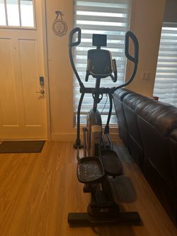 Proform Elliptical – Excellent Condition
