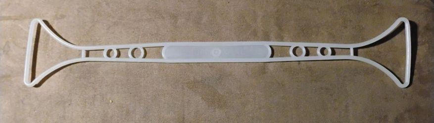 Vintage Tupperware handle cake taker