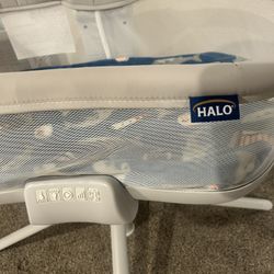 HALO BassiNest Soothing Swivel Sleeper