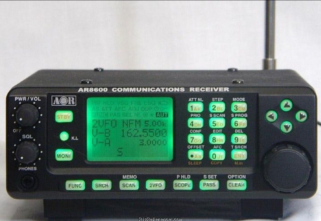 AOR 8600MK2 RADIO SCANNER