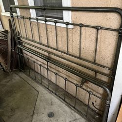 Metal Headboard/Footboard