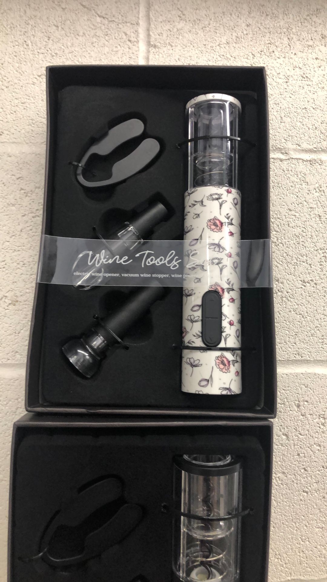 5 Sets Of Wine Tool Sets Electric wine, opener, foil Cutter,wine Pourer & Vacuum wine stopper