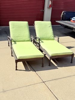 Pair of RH chaise lounge chairs/ poolside/patio