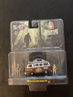 2025 M2 Machines Diorama  Ad.Awaits 1965 Ford Econoline Camper Van R13 (Bigfoot)