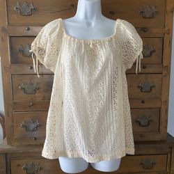 Woman’s Open Work Lacey Look Top Size M By Banana Republic 