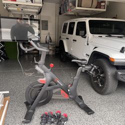 Peloton V1 