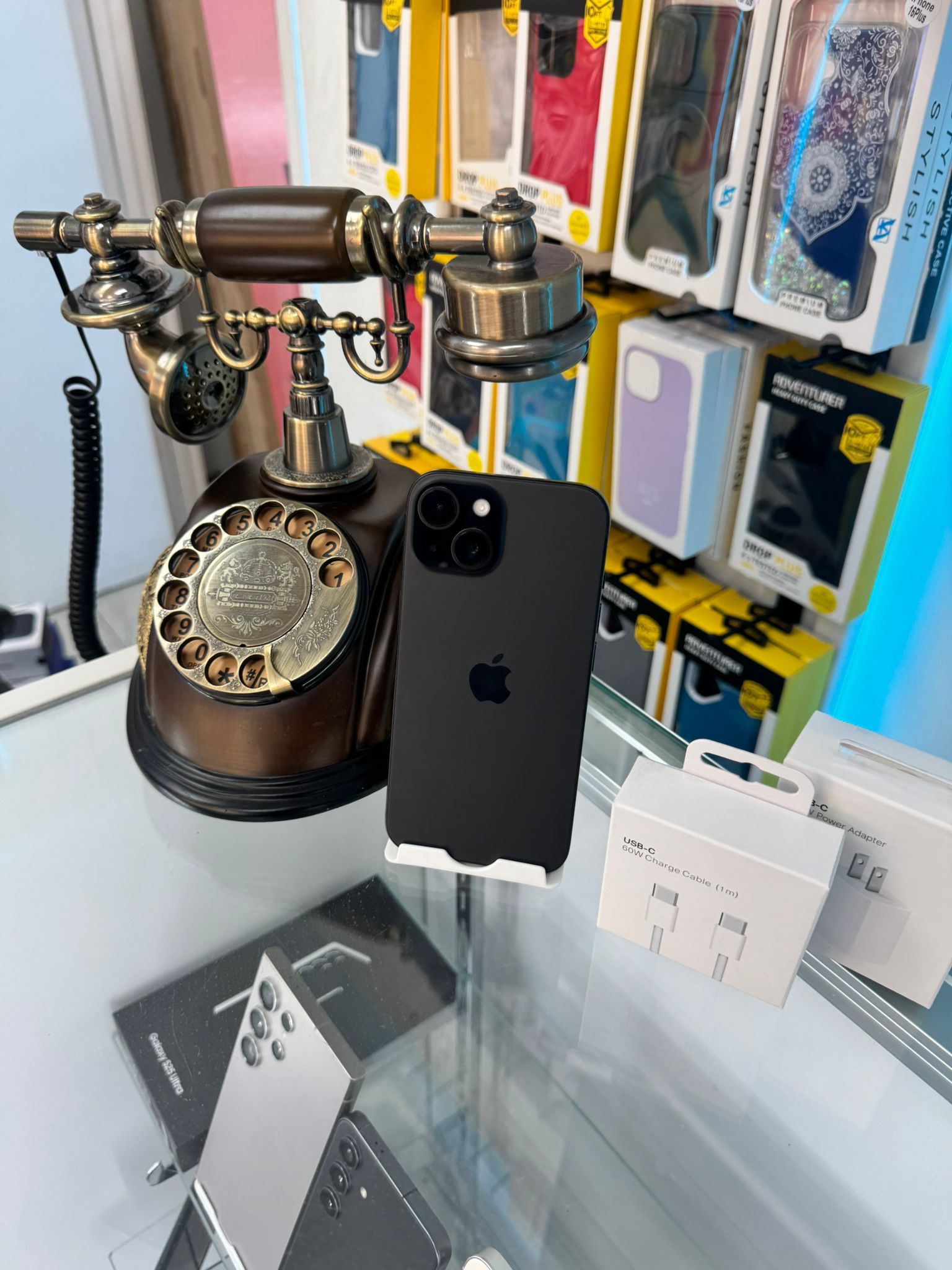 IPHONE 15 PLUS $7