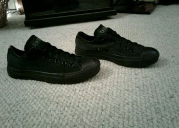 Black converse