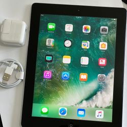 iPad 4 , Fourth Generation  , iCloud Unlocked,   Wi-Fi  Internet Access  , Excellent Condition Like New