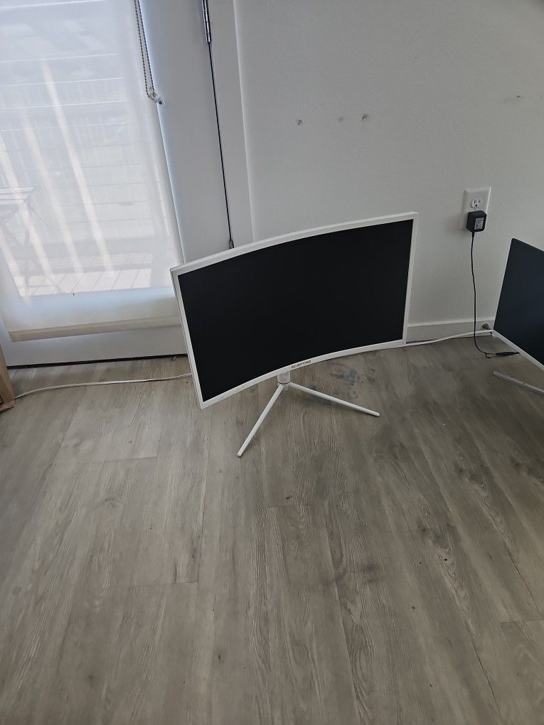 27 Inch White Curved Gaming Monitor
