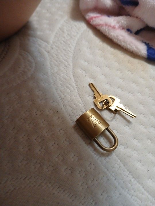 Louie Vuton Lock