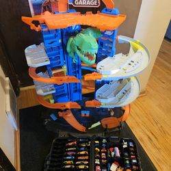 Hot Wheels Ultimate Gargae + Cars