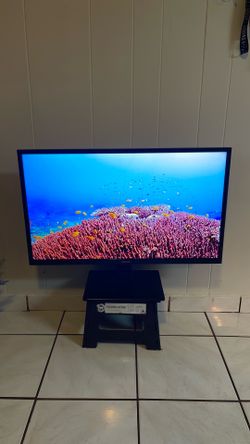 32” Samsung Smart TV 📺 $50 Firm