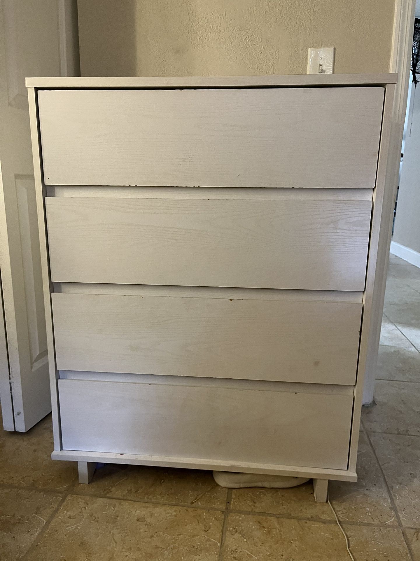4 Drawer White Dresser