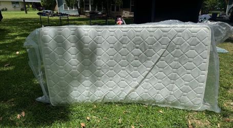 Twin mattress only