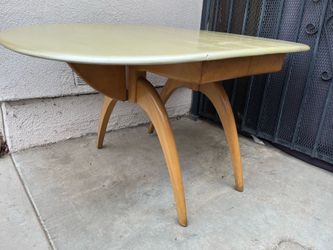 Classic Wakefield Drop Leaf Dining Table