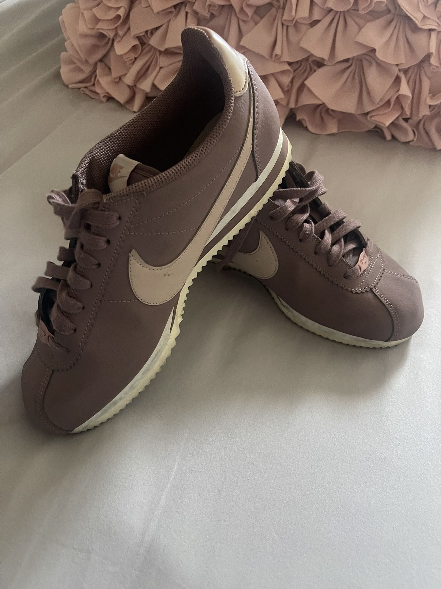 Tenis Nike Cortes Size 9.5 Usados