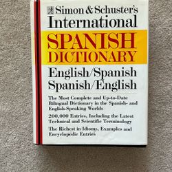 Dictionary:  Spanish/English Dictionary.  Simon And Schuster 