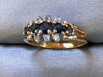 14k Gold Ring with Blue Sapphires and Clear Accents Diamonds. Sz 8.