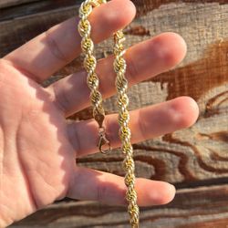 10k Gold Bracelet 