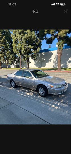 2001 Toyota Camry 4 cylinder ( great on ⛽️ gas)