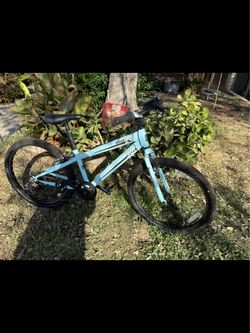 24’ Sun Mountain Bike like new