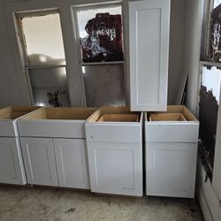3 Base Sink Kitchen  Cabinets  +1 Wall Cabinet 