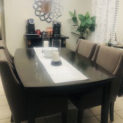 Dinning Table With Chairs