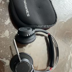 Plantronics Bluetooth Wireless Headphones 