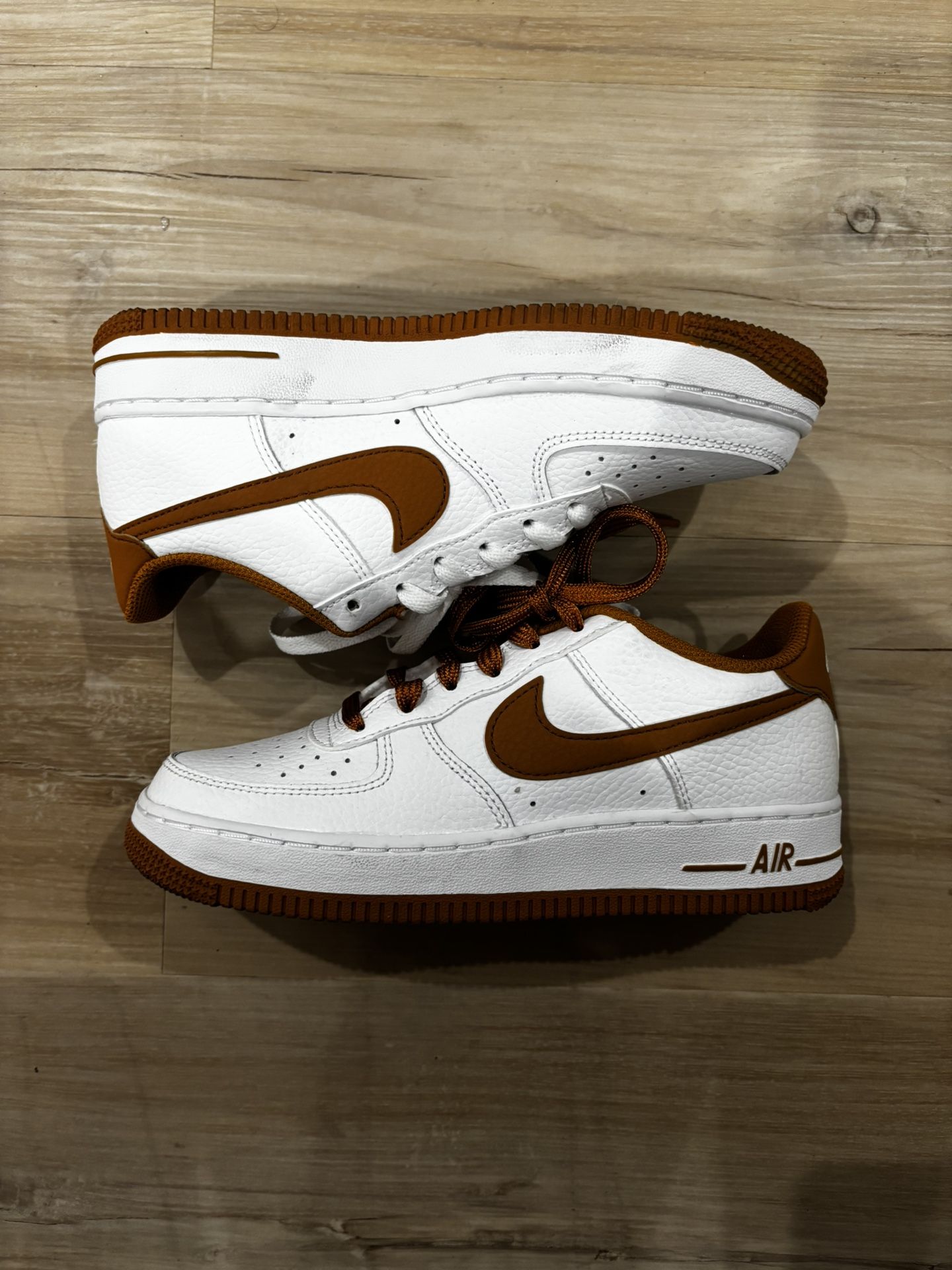 Nike Air Force 1 Low – White/Brown