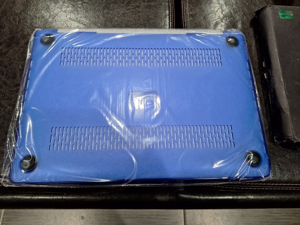 Apple MacBook Pro 15-inch Hard Case Cover