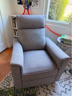 Willa Swivel Recliner