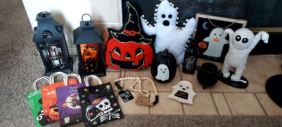 Halloween Decor Bundle