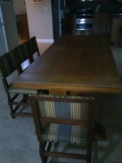 Dining Table w/ 7 Chairs