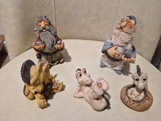 Krystonia figures - vintage