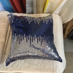 Sequence, navy blue and silver pillowcase cover