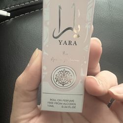 ✨ Yara Roll On Perfume 10 ml – Alcohol Free Perfume Oil ✨