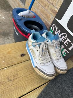 Boys Jordans size 7Y