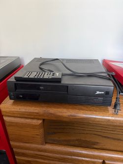 Zenith vcr with remote