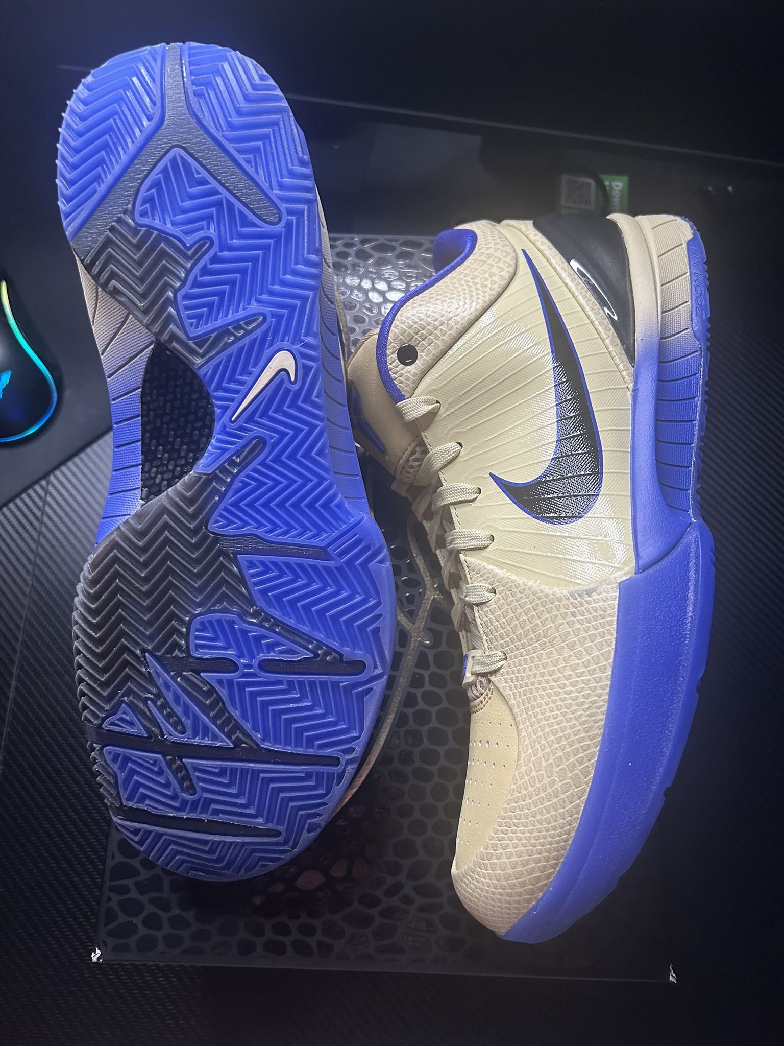 Nike Kobe 4 Barcelona Team Gold Size 10.5 Used