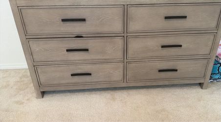 dresser