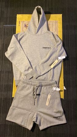 ESSENTIAL SET
