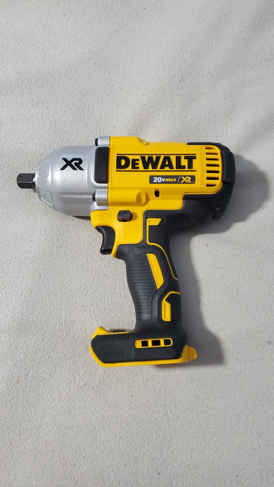 Dewalt 20V Max XR Brushless Half Inch High Torque Impact Wrench Tool Only. DCF899