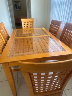FREE table and chairs and 3 piece wall unit