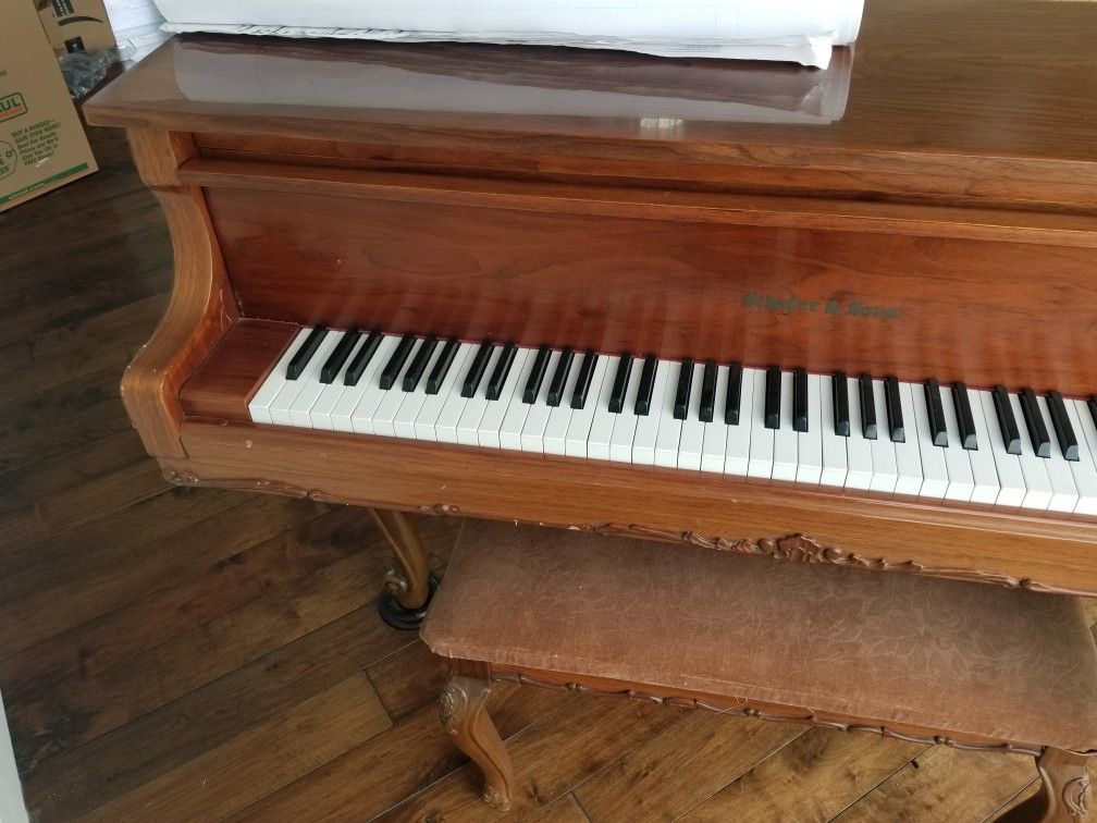 Baby Grand Piano For Sale!! Foothill Ranch, So OC. for Sale in Foothill
