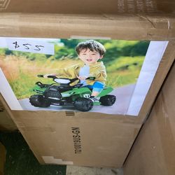 Toy vehicle