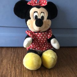 Minnie Mouse doll