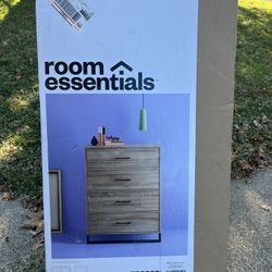 Room Essentials 4 Drawer Dresser