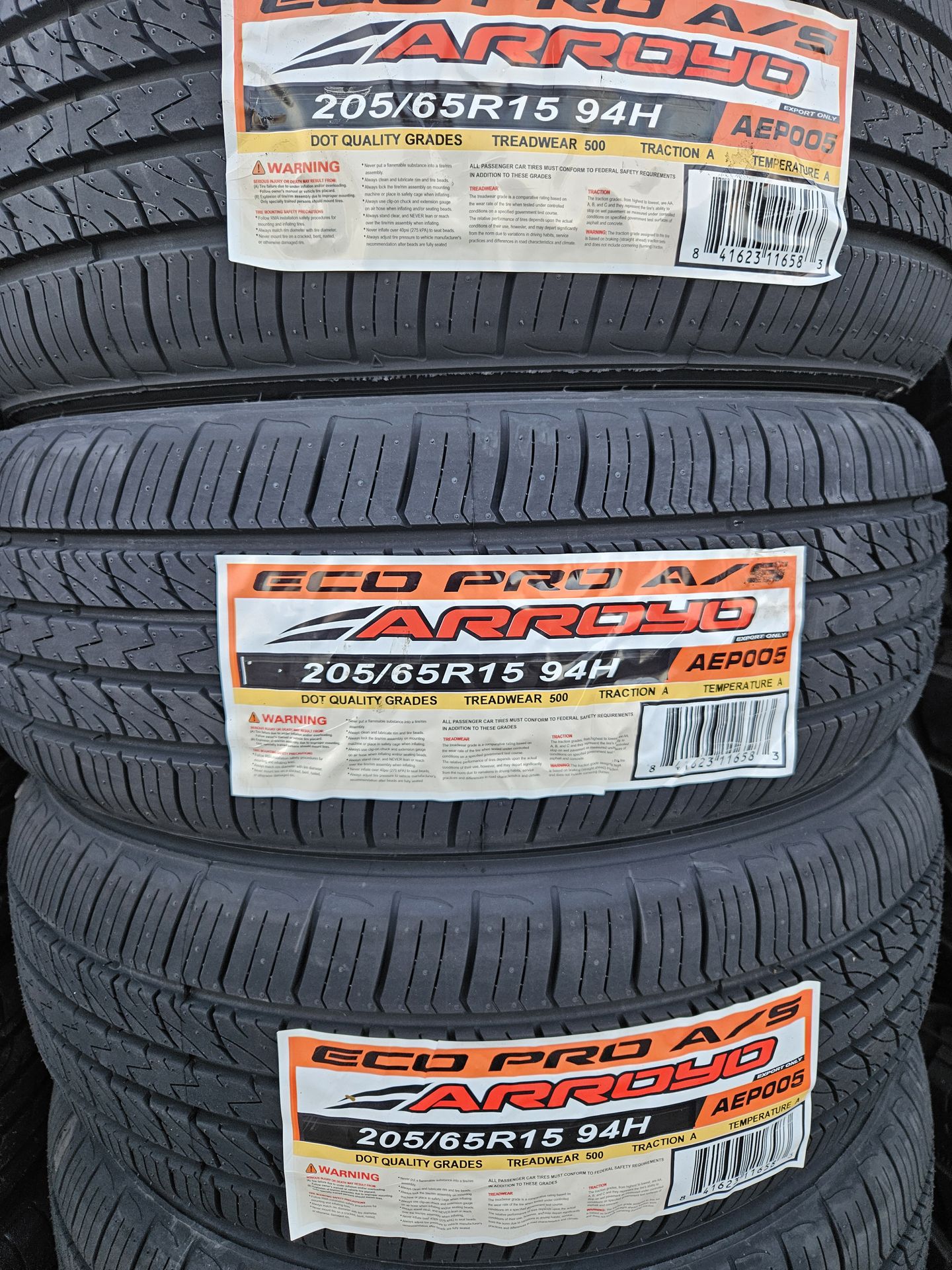 205-55-16 !!! ARROYO SPORT A/S !!! $240 LAS 4 LLANTAS MONTADAS Y BALANCEO INCLUIDO π