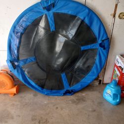 Saucer Swing With Frame And Chains